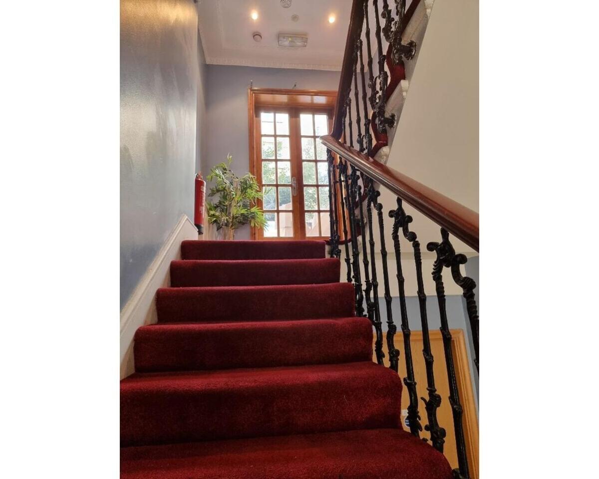 F302-3rd Floor For 2 Near Hyde Park Апартаменты Лондон